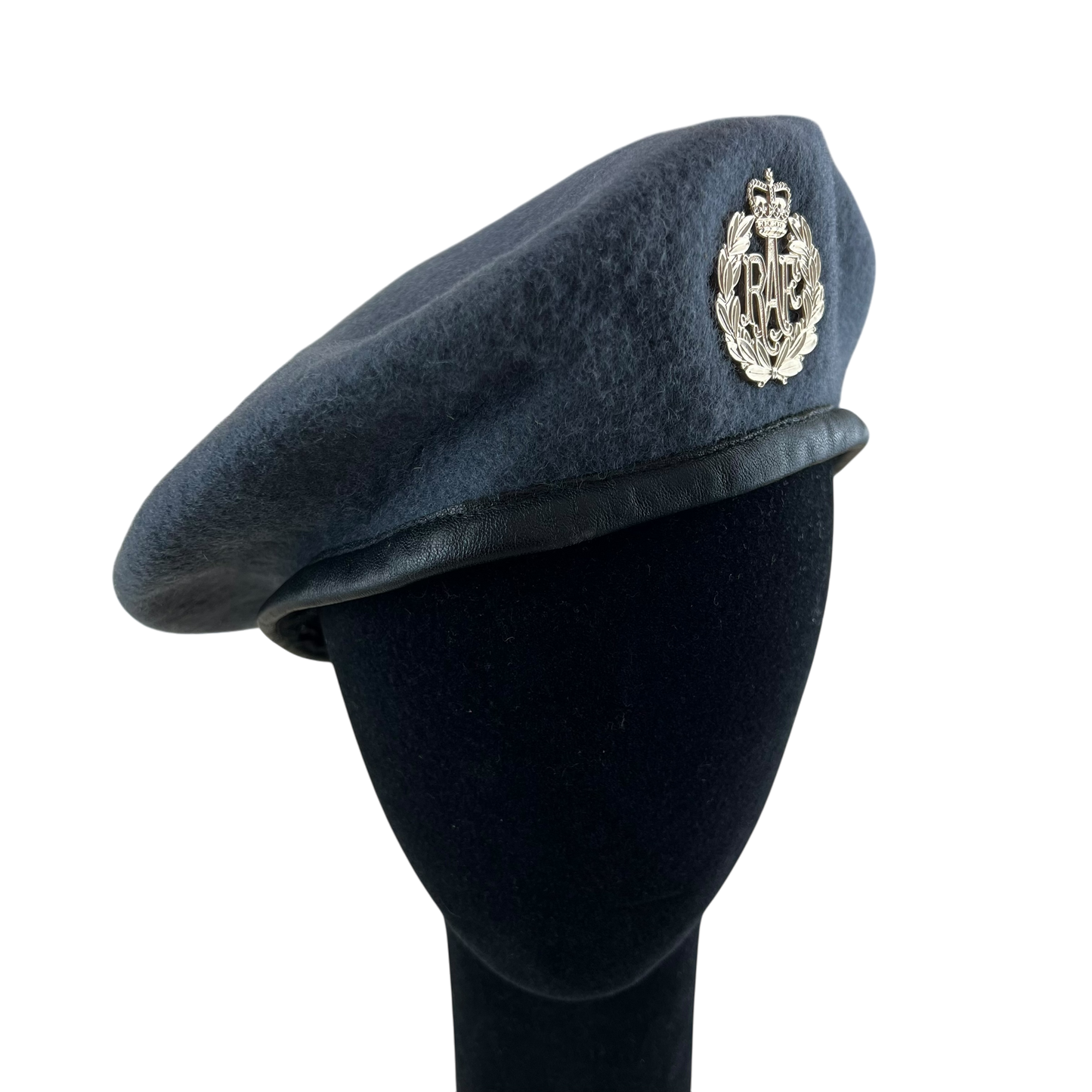 British Royal Air Force RAF Beret w/ Badge - Medium