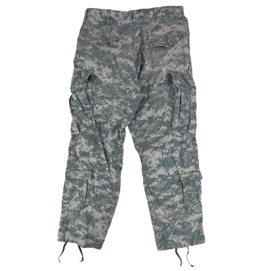 US Army UCP Pixel Camo Flame Resistant BDU Ripstop Combat Trousers - W33 L30