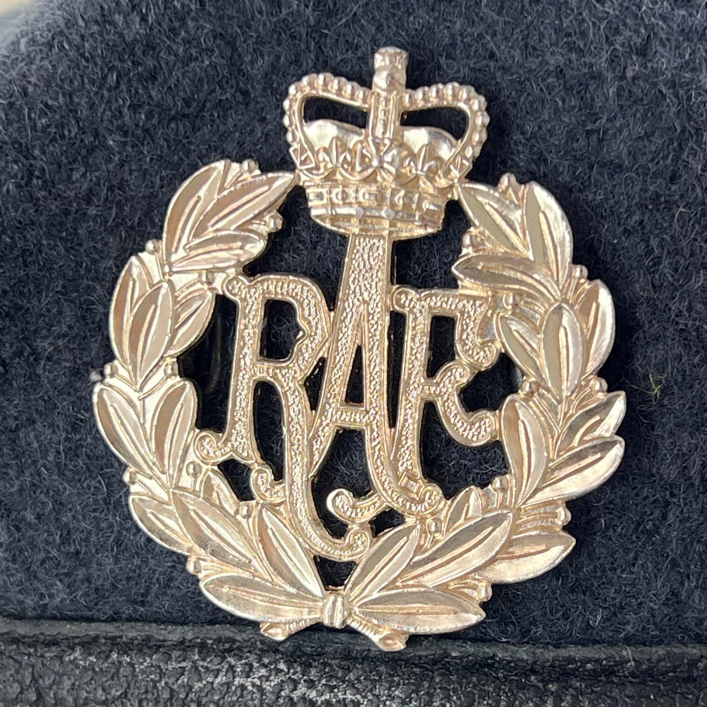 British RAF Beret w/ Badge - Small 55cm