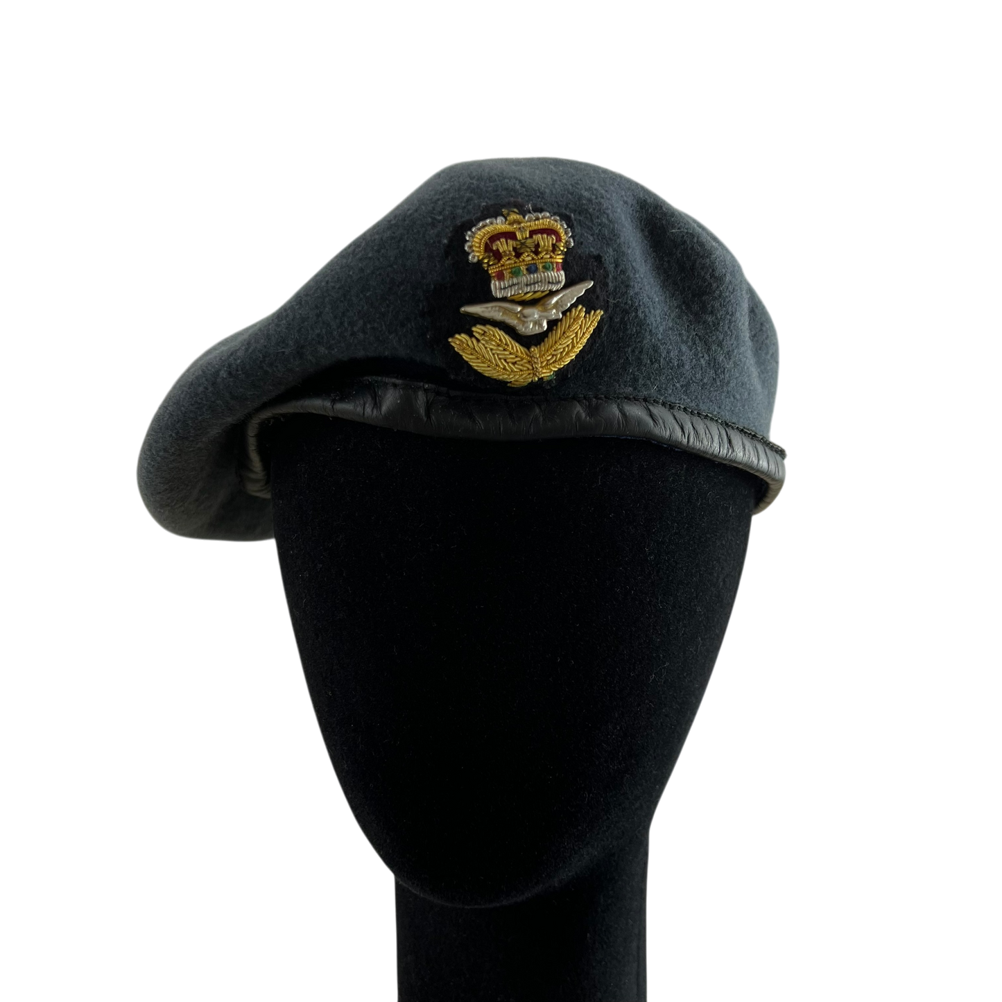 British RAF Beret w/ Officer's Badge - Medium