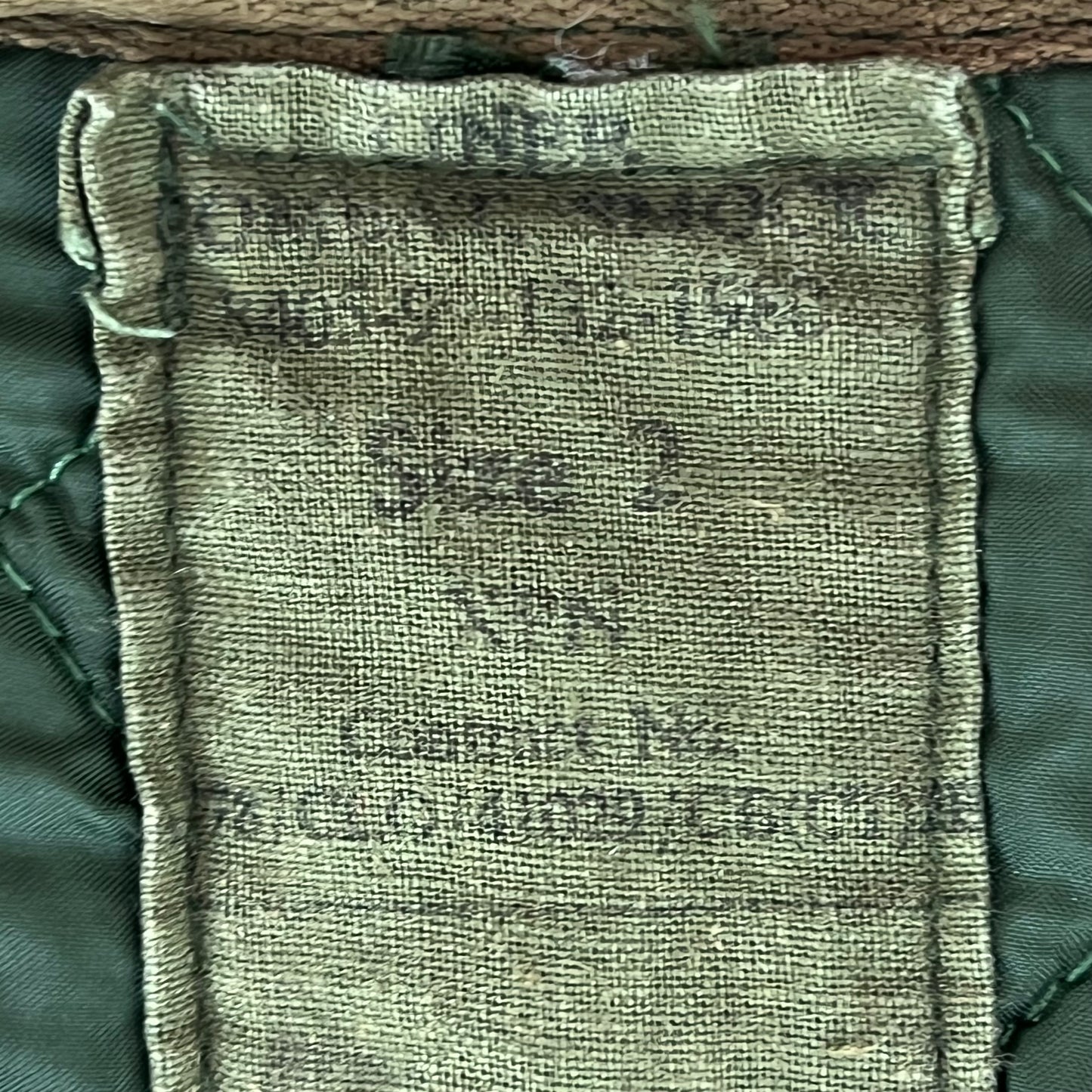 British Army Cold Weather Jacket Gilet Liner - Large SIZE 2