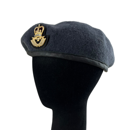 British RAF Beret w/ Officer's Badge - Medium
