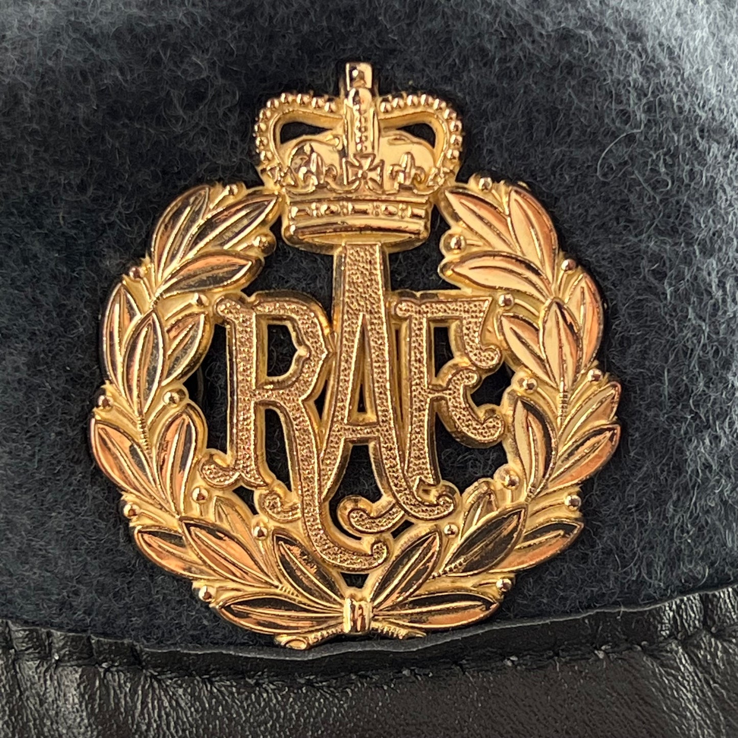 British RAF Beret w/ Badge - Large 59cm
