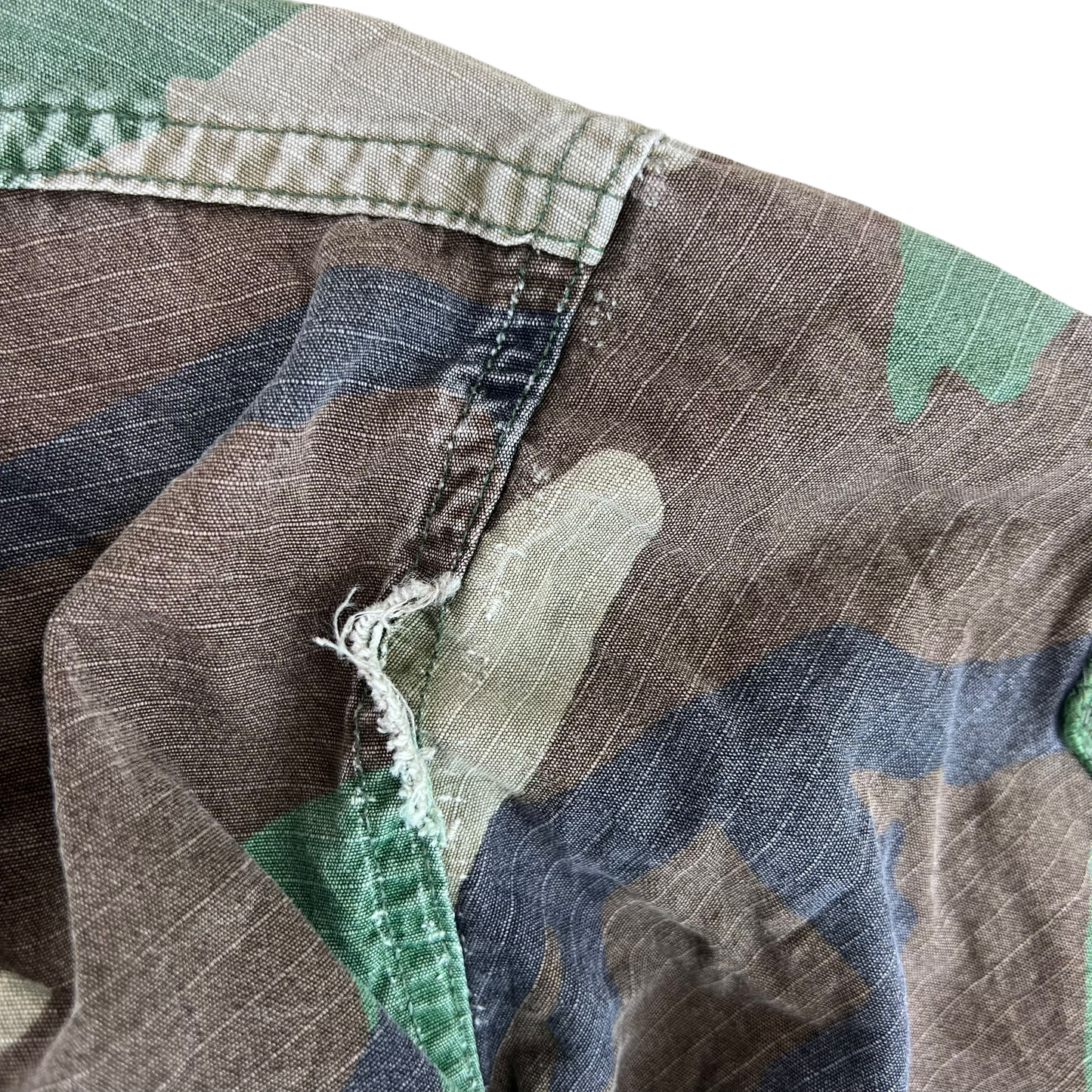 US Army M81 Woodland Camouflage BDU Combat Jacket - Medium / Small