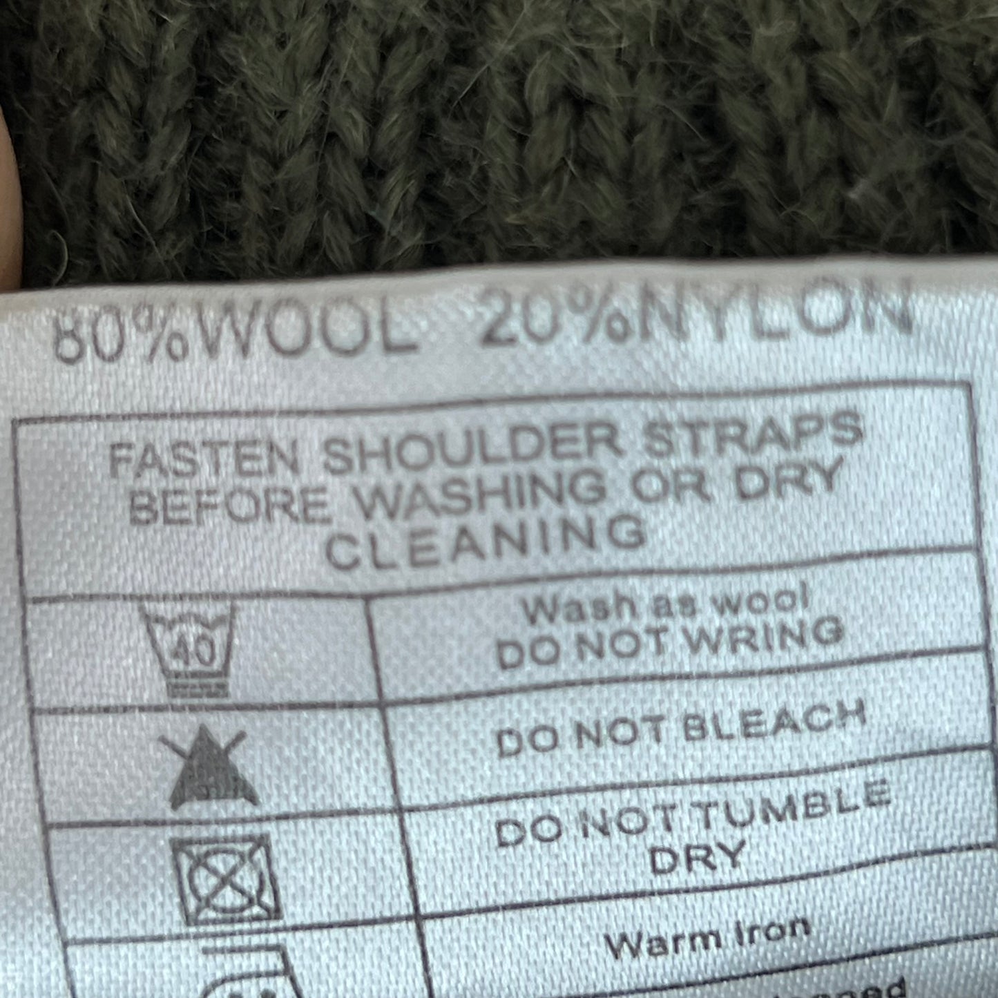 British Army Olive Green Pullover Jumper - Rifles - Large 106cm