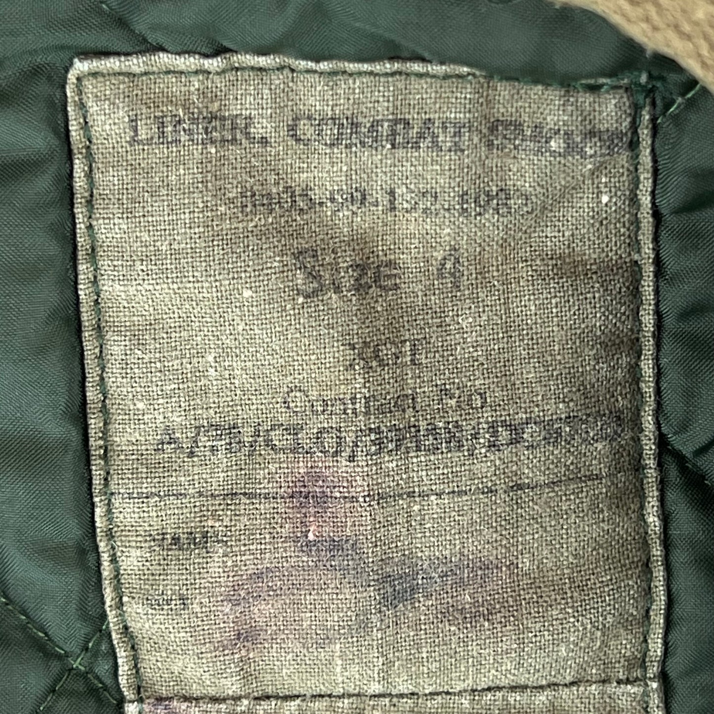 British Army Cold Weather Jacket Gilet Liner - Large SIZE 4