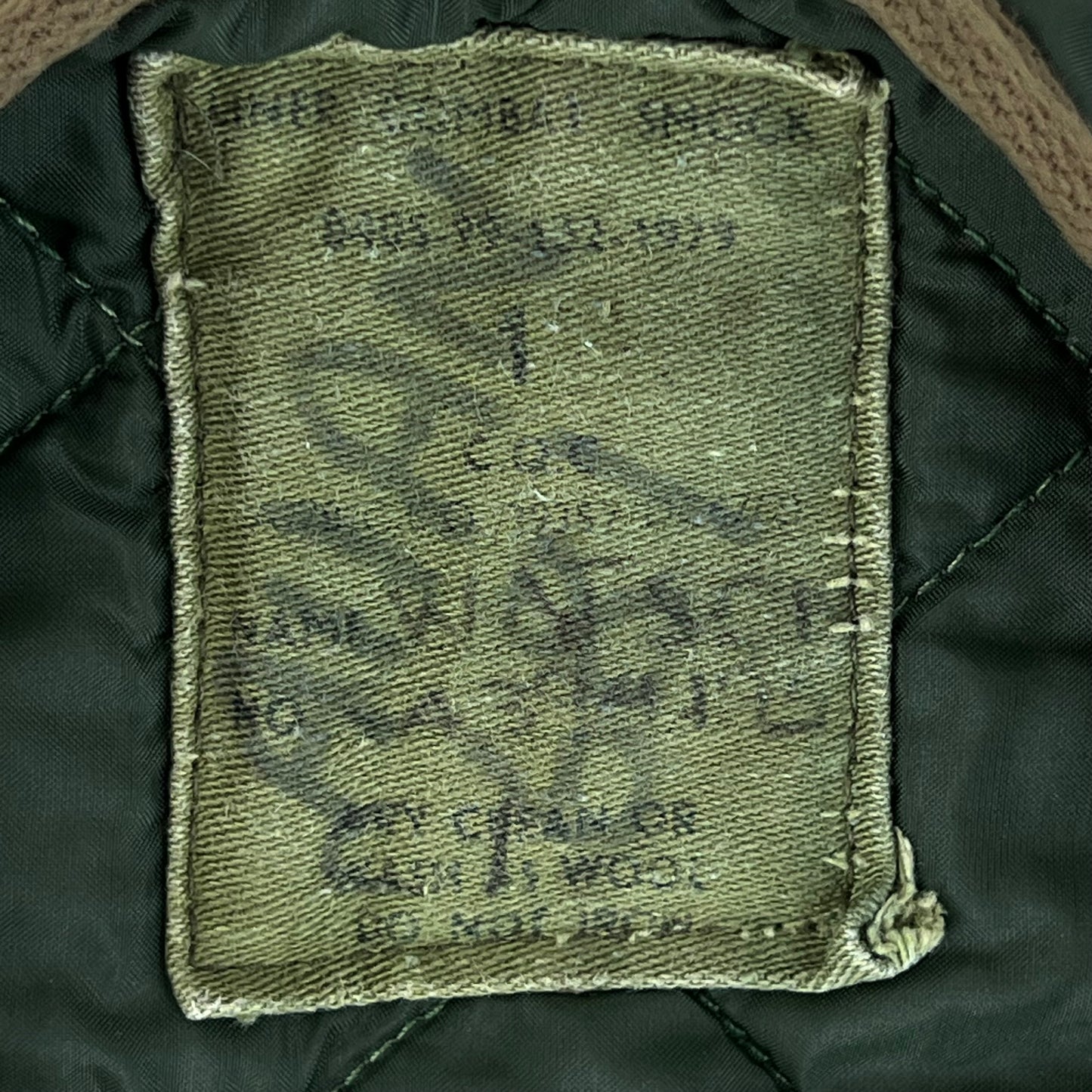 British Army Cold Weather Jacket Gilet Liner - Medium SIZE 1