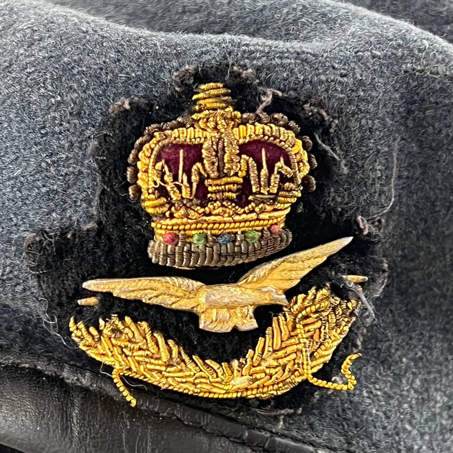 British RAF Beret w/ Officer's Badge - Large