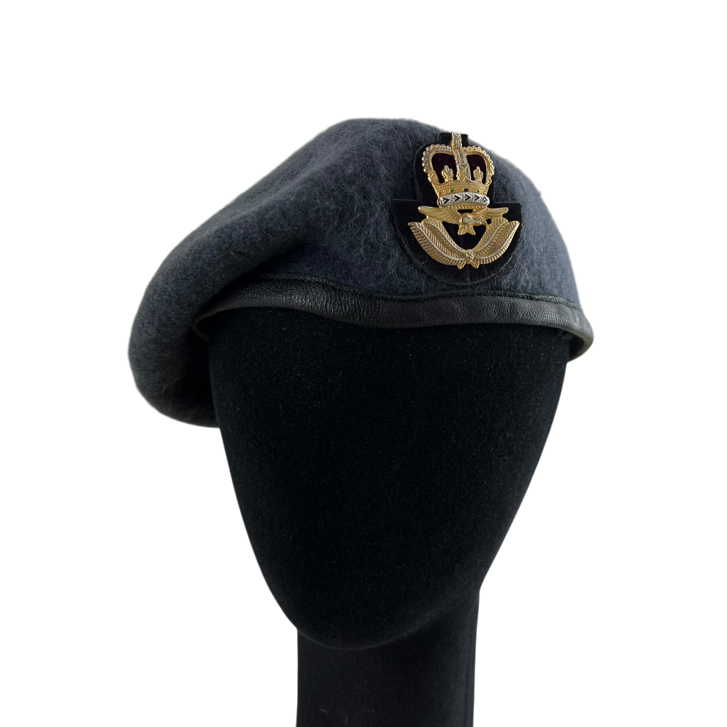 British RAF Beret w/ Officer's Badge - Medium