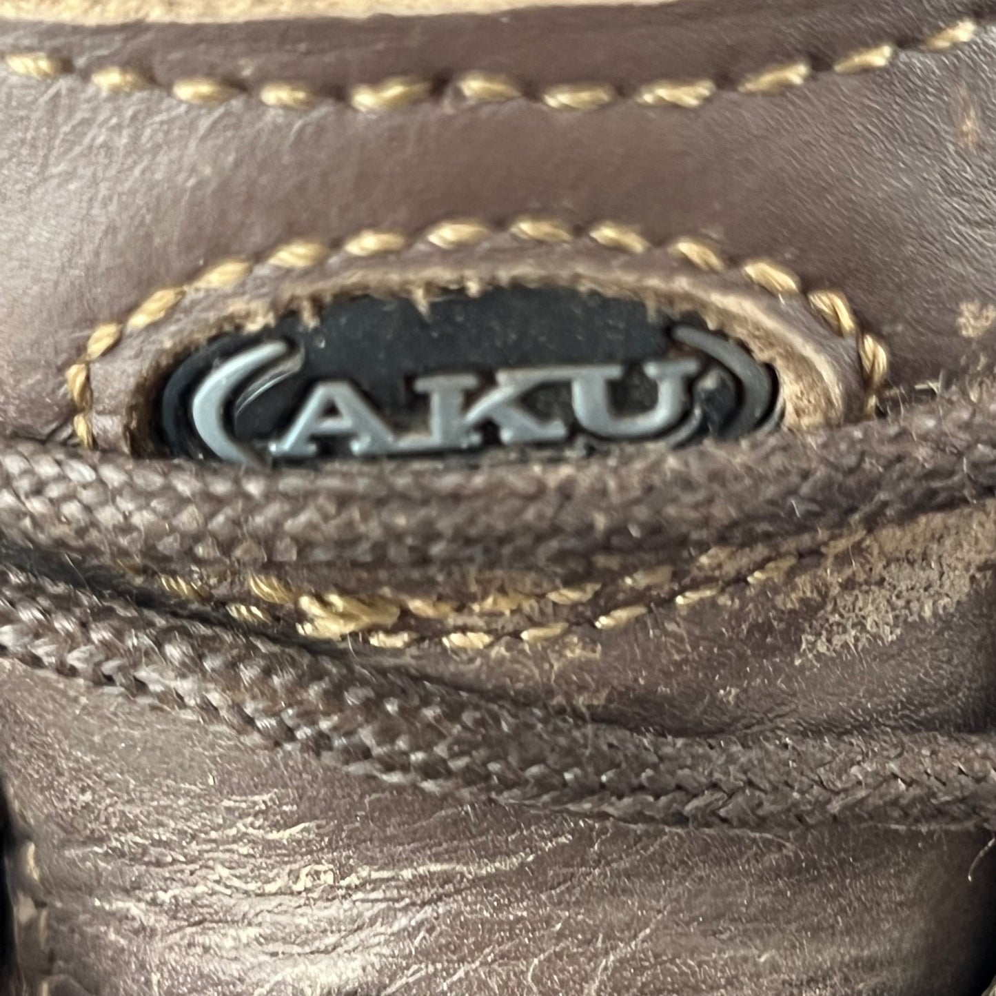 British Army AKU Brown Combat Boots - Size 9L