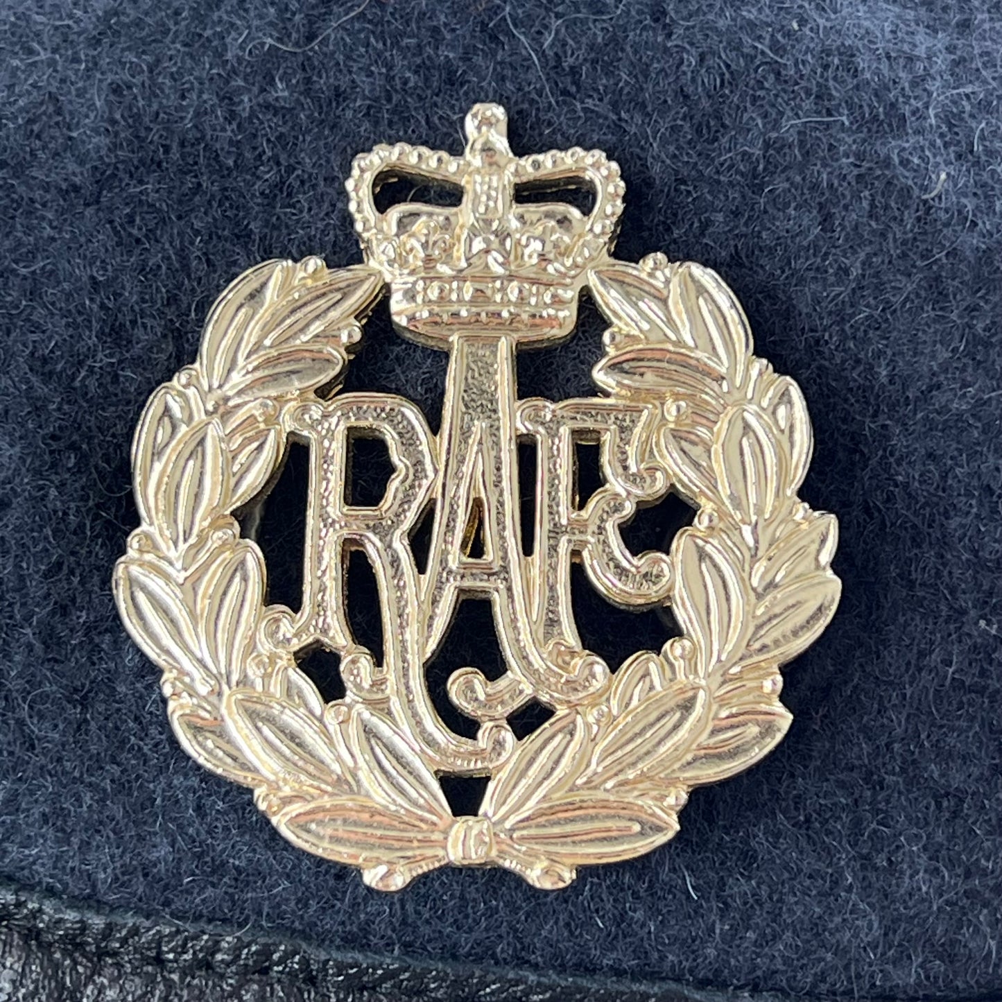 British RAF Beret w/ Badge - X Large 62cm