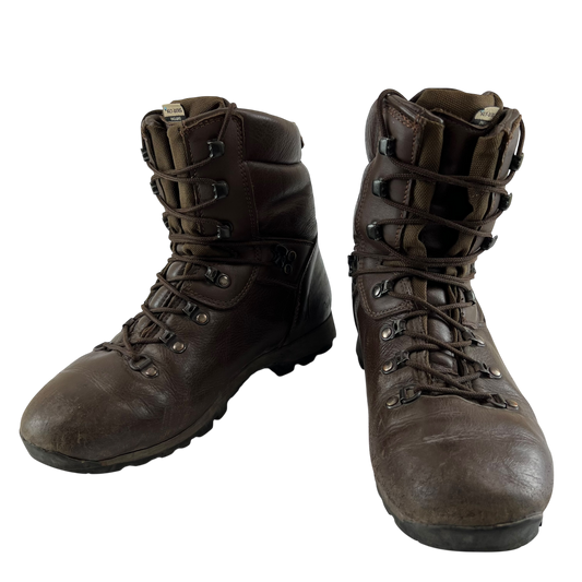 British Army Altberg Brown Combat Boots - Size 7