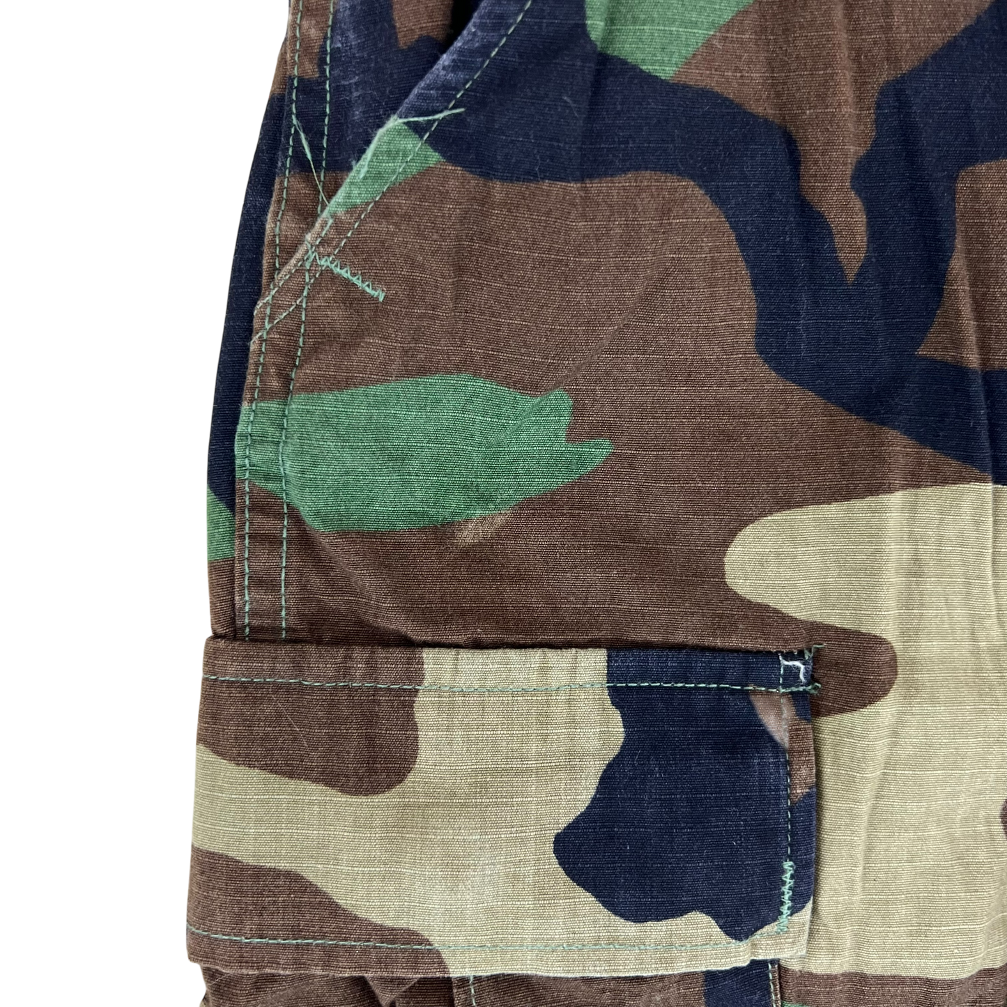 US Army Vintage M81 Woodland Camo Field Made Shorts - W35 L22