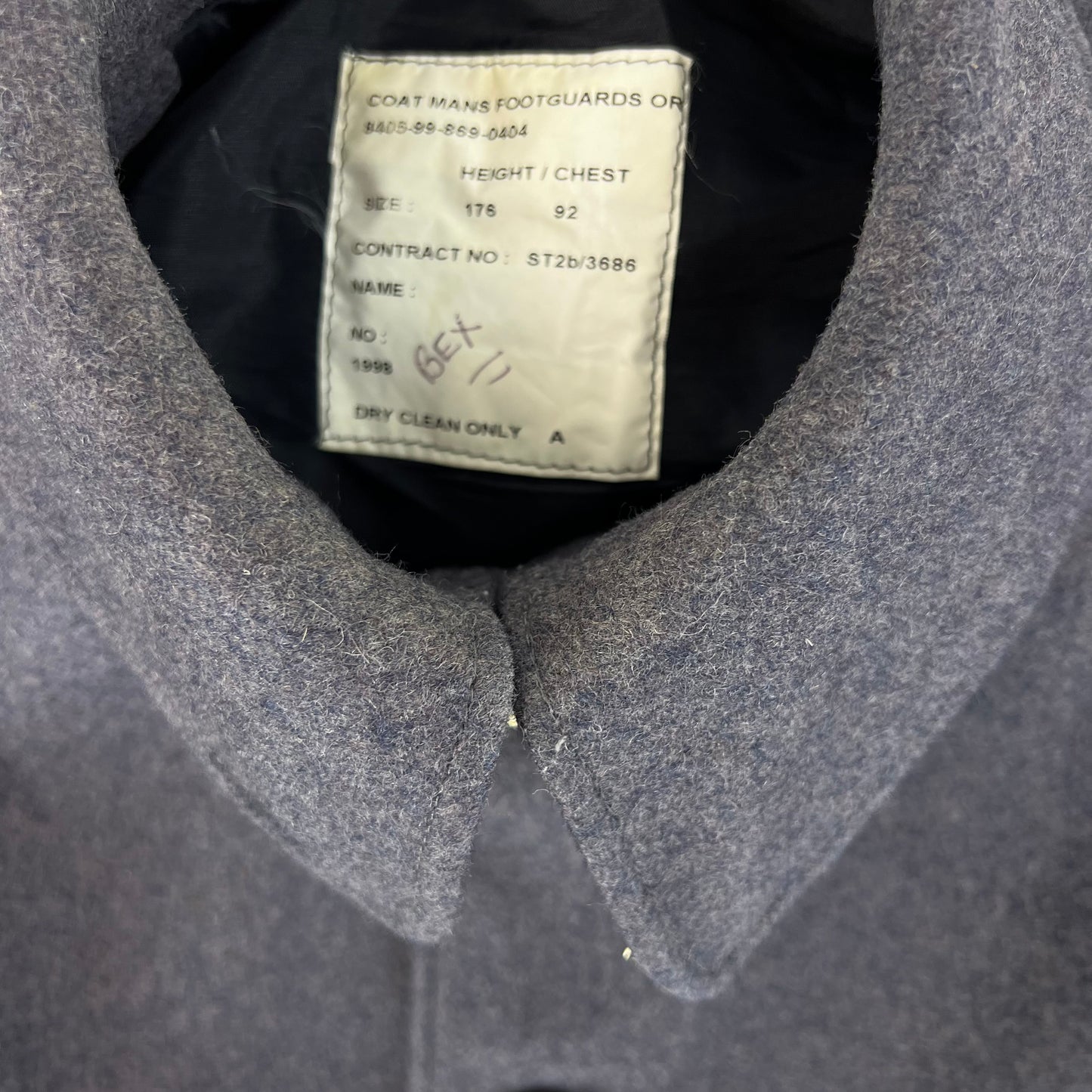 British Army Footguards Wool Greatcoat - Royal Regiment of Wales - Medium 176/92