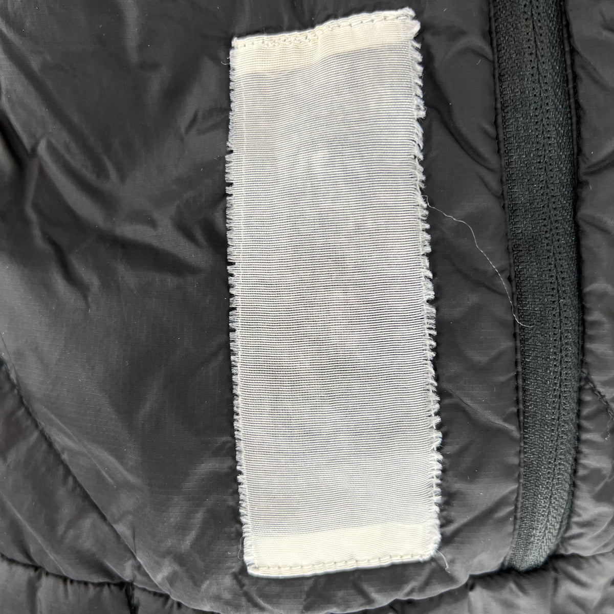 British Royal Navy Carinthia LIG 4.0 Thermal Jacket - Large