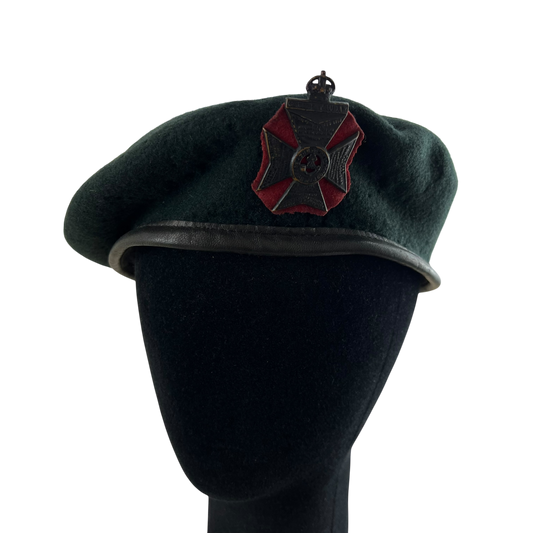 British Army Beret w/ Badge - KRRC - Medium 58cm