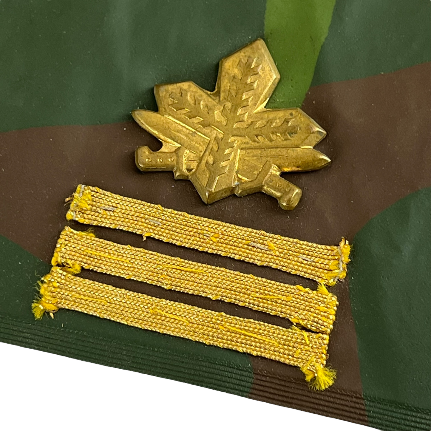 Finnish Army M91 Camo Captain Rank Single Cuff Tab w/ Badge