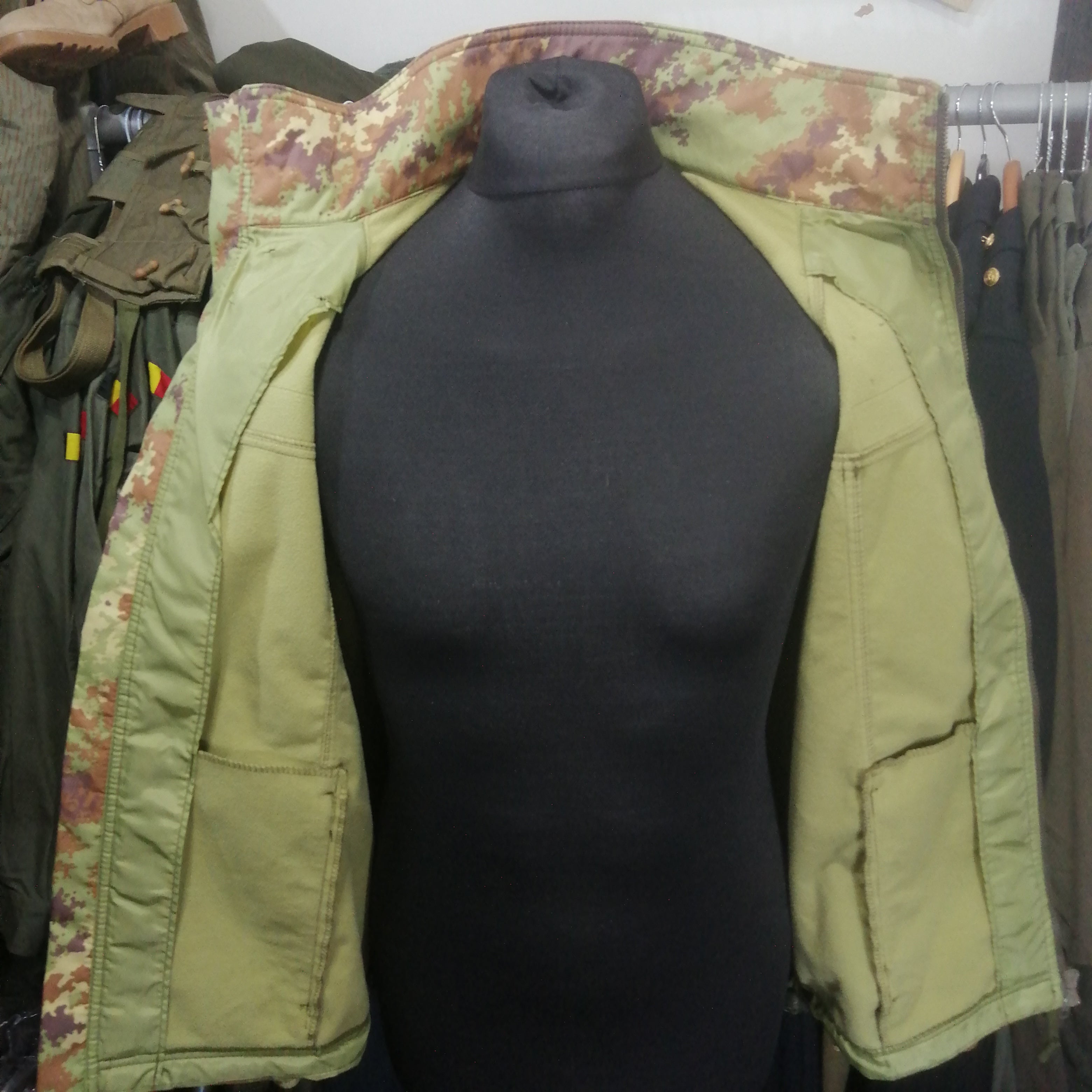 Italian Army Marine's Mimetico Vegetato Vegetated Camo Waterproof Softshell  Jacket